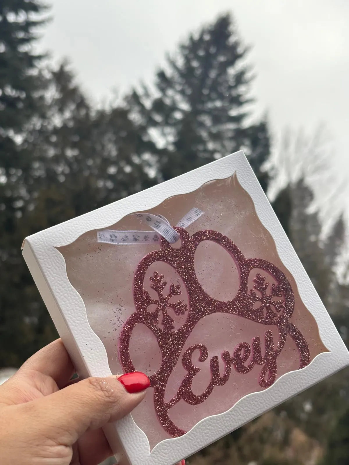 Custom pet name paw print ornament with snowflake cutouts